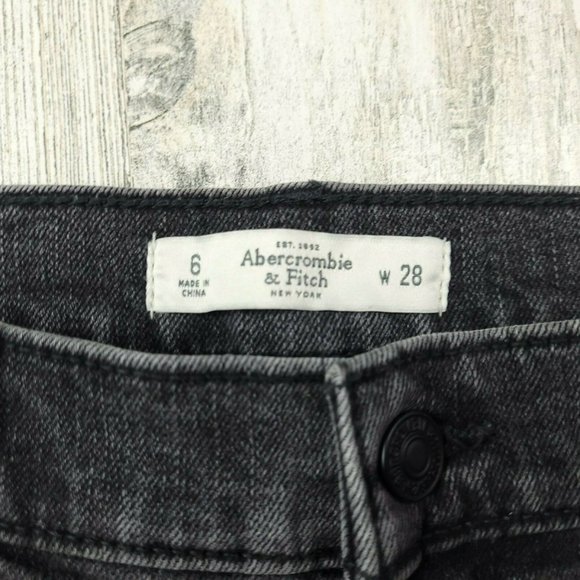 Abercrombie And Fitch Women's  Bootie Shorts Denim Black Size 6 (32x20)EUC - Picture 4 of 7